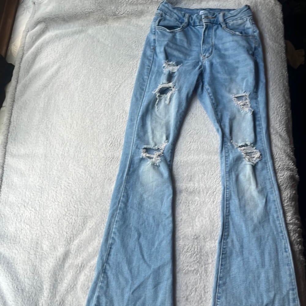 Flare stretchy denim ripped jeans